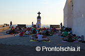 Giornata mondiale dello yoga a Ischia 3
